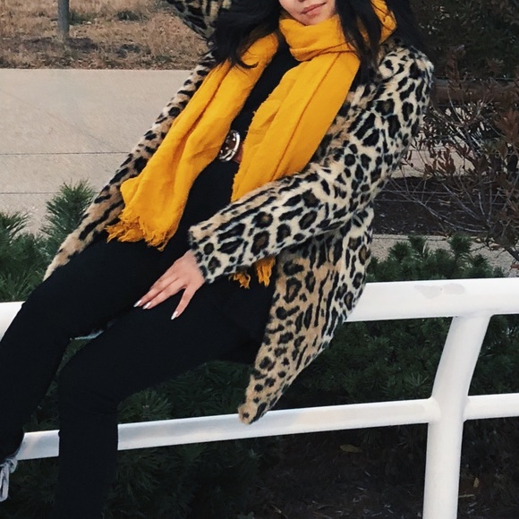 Leopard print fur coat - Picture 3 of 6